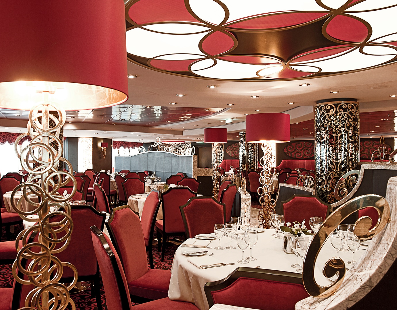 MSC Divina Restaurant And Bar Villa Rossa 02