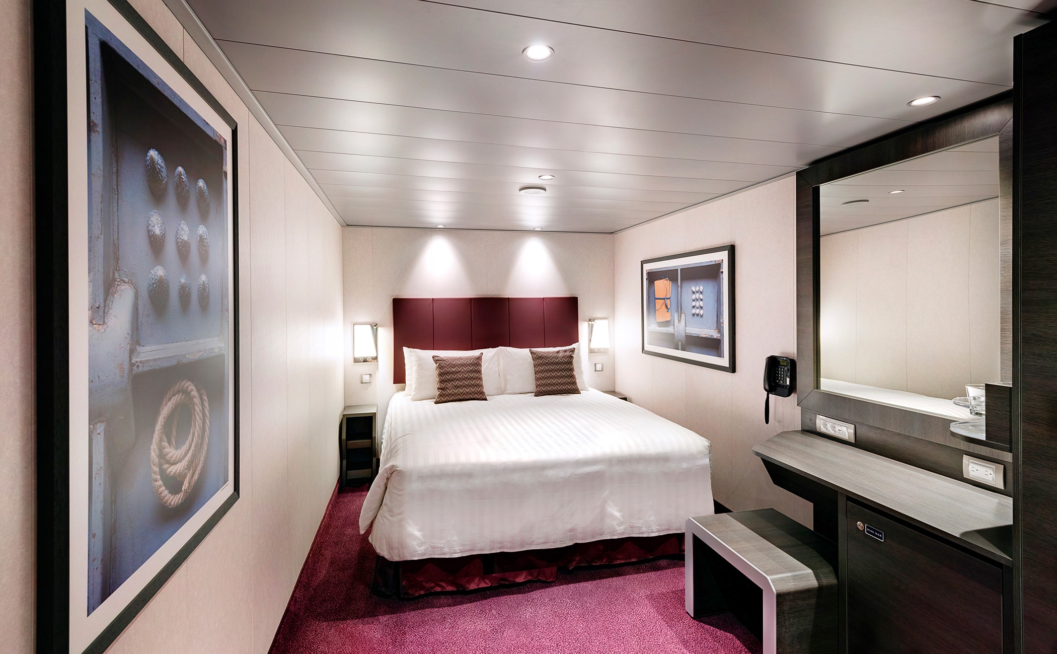 MSC Grandiosa Cabin: Interior 06