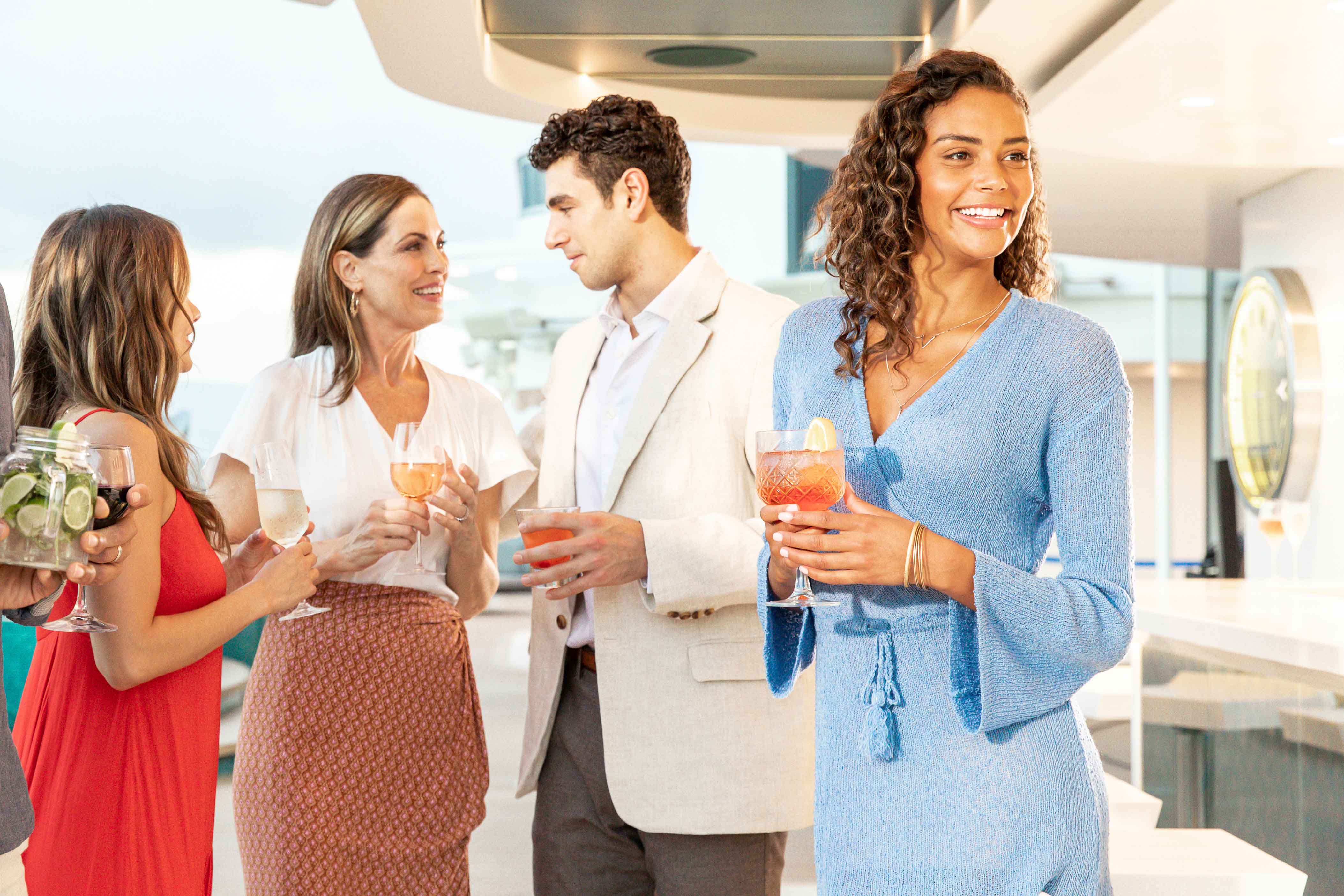 Group-at-Bar-Chatting | MSC Cruises