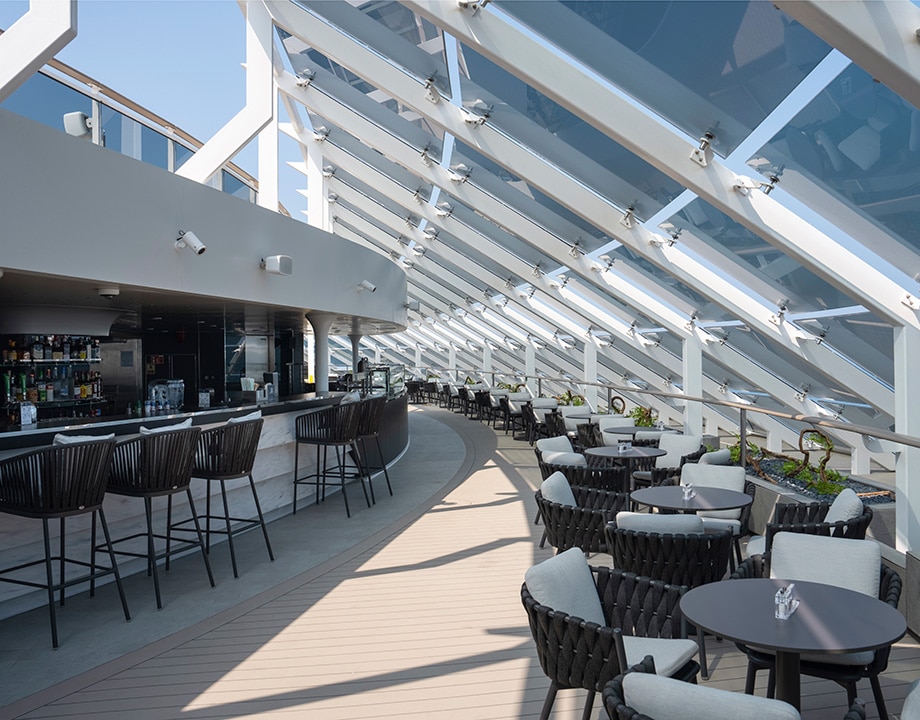 MSC Yacht Club Sundeck Bar, MSC World Europa | MSC Cruises