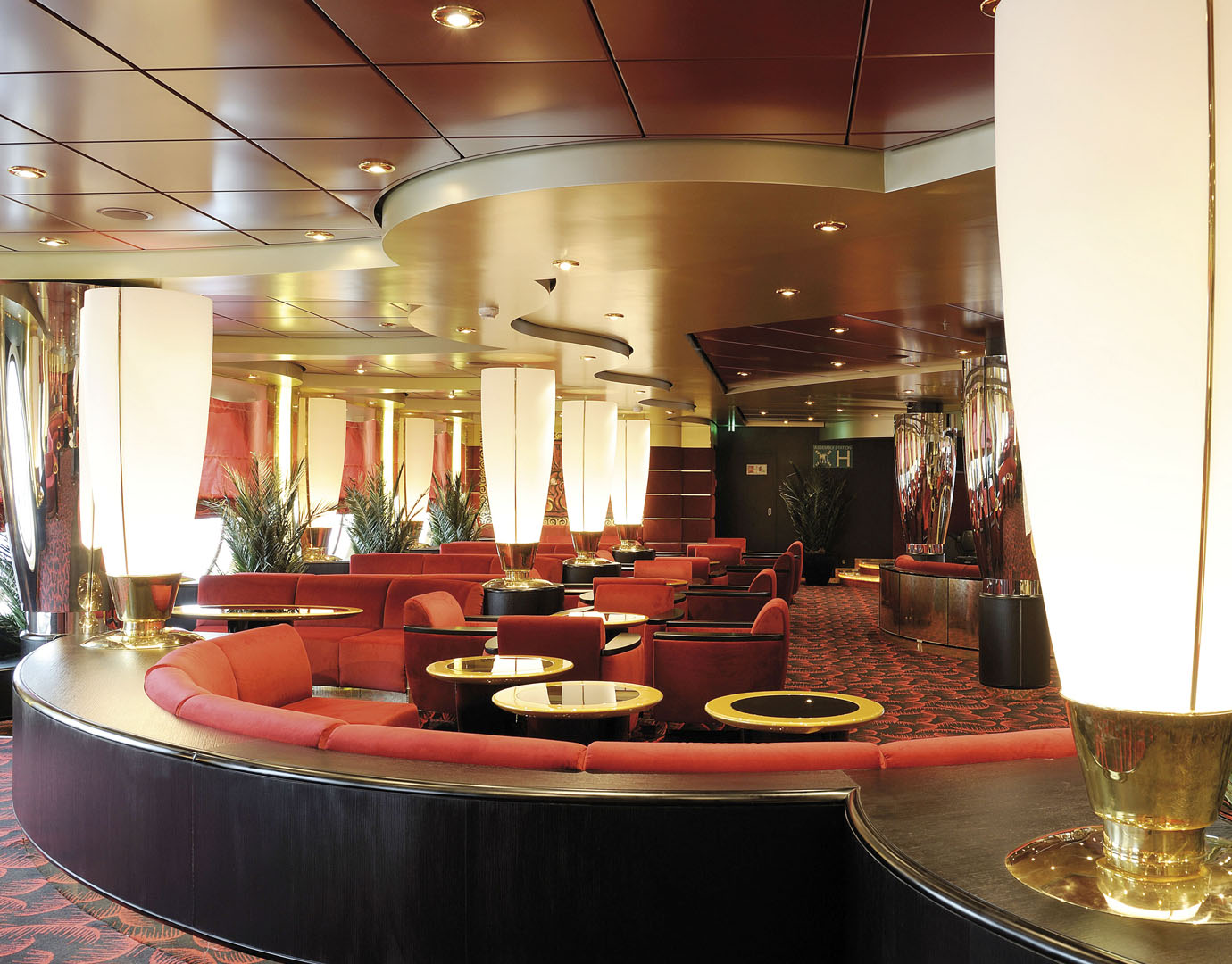 MSC Poesia Restaurant And Bar Pigalle Lounge 05