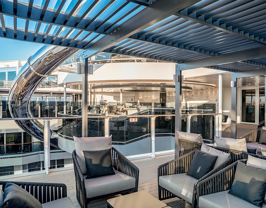 MSC World Europa, Zen pool bar| MSC Cruises